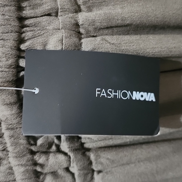 FashionNova Marilyn mini dress olive green side cutouts size XL - Picture 3 of 7